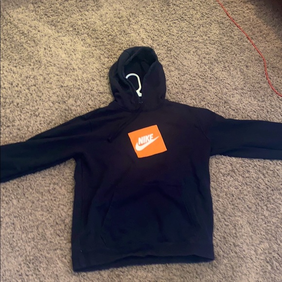 Nike hoodie - Picture 1 of 1